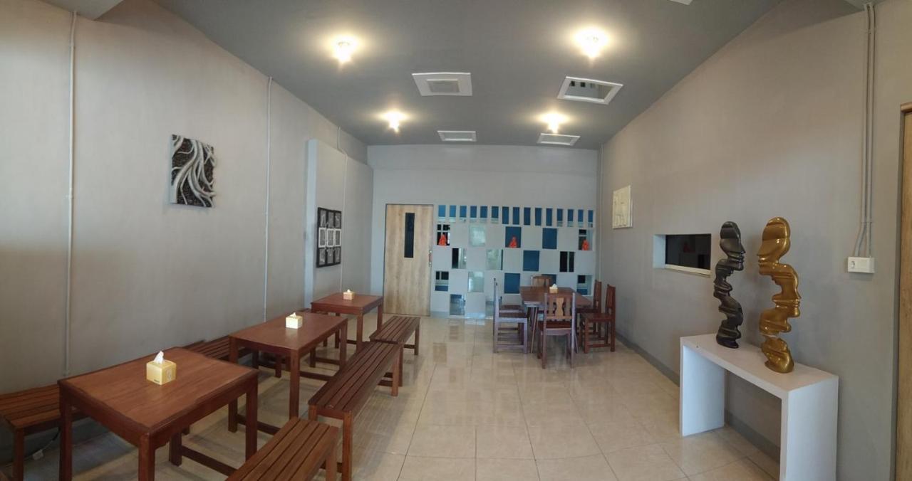 Kokonut Guesthouse Σουραμπάγια Εξωτερικό φωτογραφία