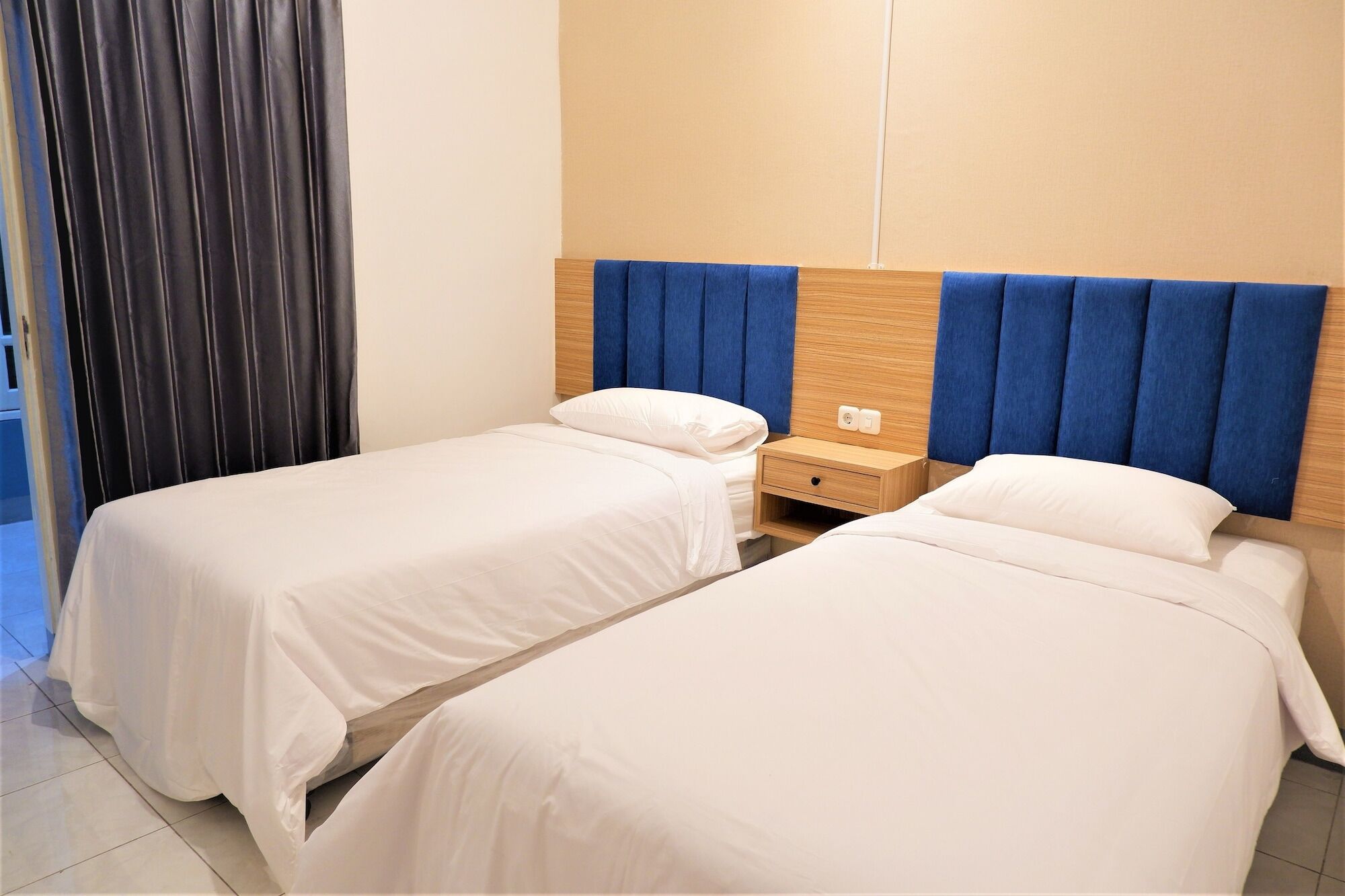 Kokonut Guesthouse Σουραμπάγια Εξωτερικό φωτογραφία