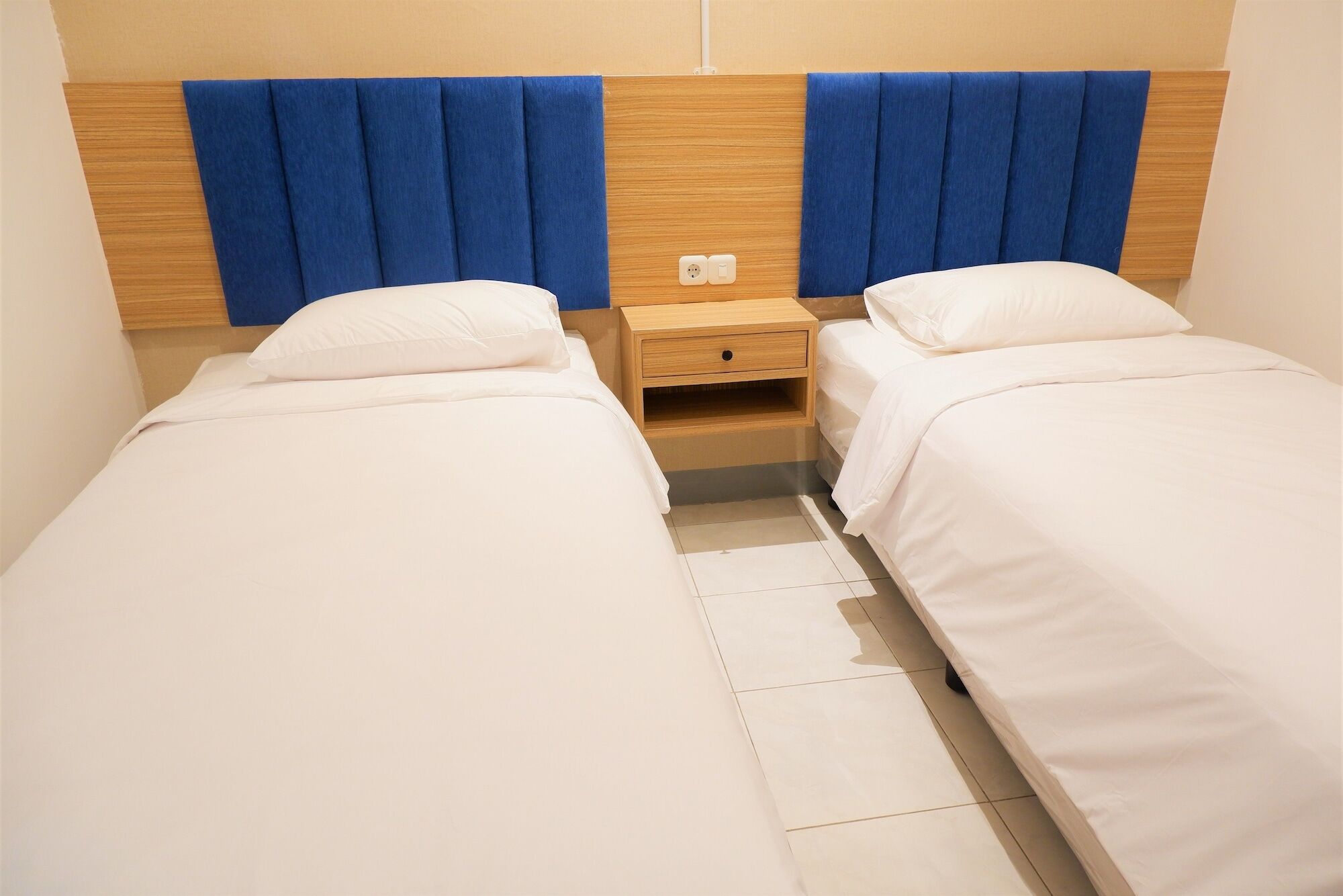 Kokonut Guesthouse Σουραμπάγια Εξωτερικό φωτογραφία